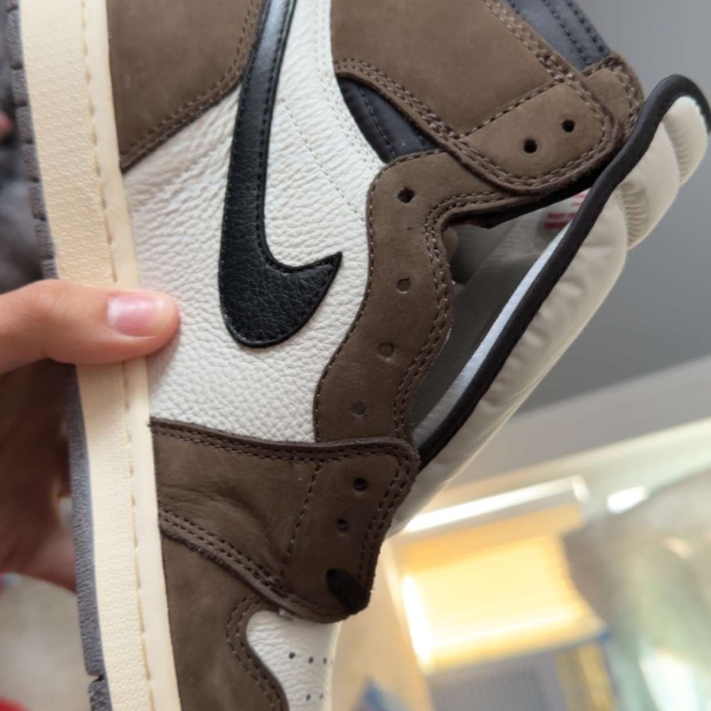 Travis Scott mocha high 1s
